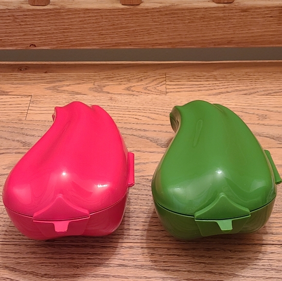 Tupperware 1 Green and 1 Red Pepper Storage Container - Picture 6 of 8